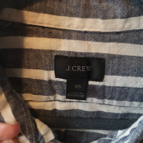 J Crew short sleeve button up - Picture 2 of 3